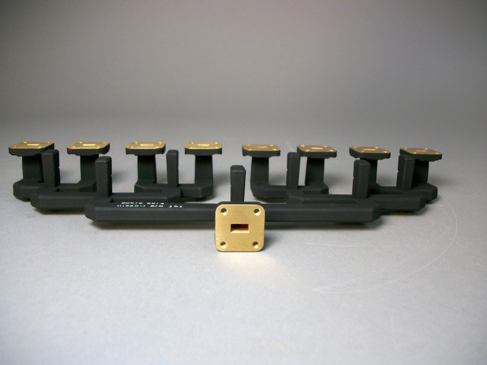 General Dynamics Microwave Waveguide Port Splitter Ghz